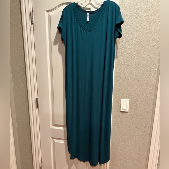Zenana teal maxi shirt tail dress with pockets size L - Picture 2 of 4